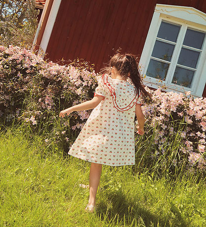 Flöss Mekko - Sofia - Soft White Berry M. Pitsi