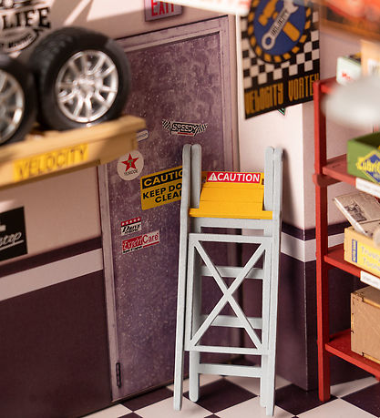 Rolife Miniature diorama - DIY - Garage Workshop DG165 - 157 Set