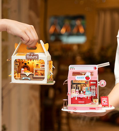 Rolife Miniature diorama - DIY - Teddy's Breadbox DS033 - 67 Set