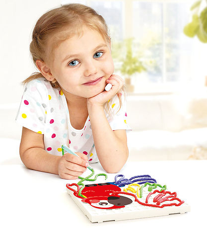 Quercetti Creation Set - Fanta Filo Zoo - Creative Play with Thr
