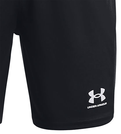 Under Armour Shorts - Black