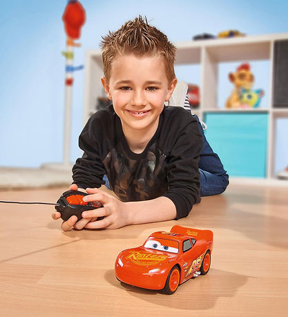 Jada Remote controlled Car - Cars Lightning McQueen - 1:32