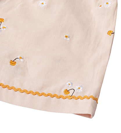Wheat Shorts - Silja - Powder Yellow Kirschen