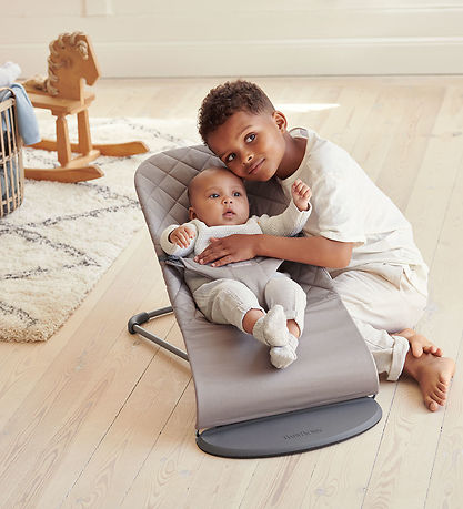 BabyBjörn Liegestuhl - Bliss - Classic+ gesteppt - Sandgrau