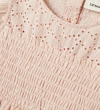 Lil' Atelier Kleid - NmfJedi - Peach Blush m. Strickerei Englisc