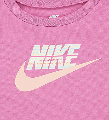 Nike Shorts Set - T-shirt/Shorts - Washed Coral