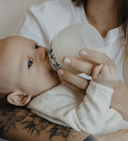That's Mine x Élhée Feeding Bottle - 240 mL - Flores Duck Bunnie