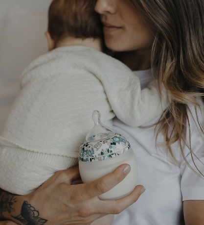 That's Mine x Élhée Feeding Bottle - 150 mL - Flores Duck Bunnie