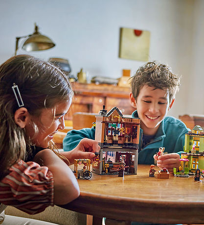 LEGO® Harry Potter - Kvalitetsquidditch™-utrustning 76452