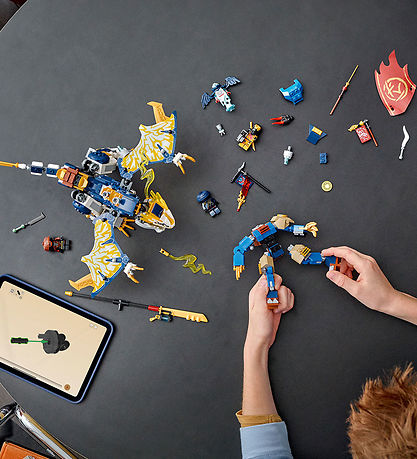 LEGO® Ninjago - Rogues robotdragerytter 71843 - 584 Partar