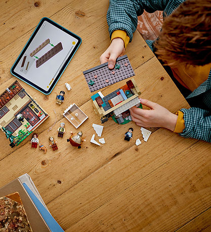LEGO® Harry Potter - Ligustervængur: Frænka M... 76451 - 639 Par