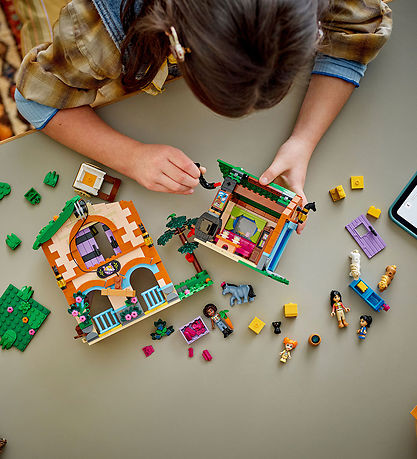 LEGO® Friends - Ponniranch med stall 42654 - 727 Partar
