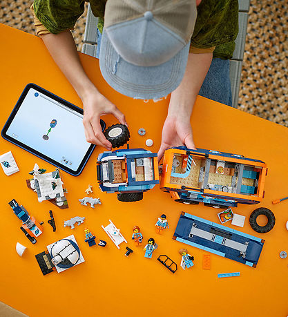 LEGO® City - Polar researchers' Mobile Laboratory... 60471 - 106