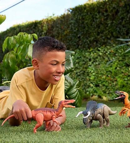 Jurassic World Toys - Wild Roar - Utahraptor