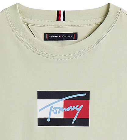 T-Shirt Tommy Hilfiger - Drapeau de script - Misty Sage Green