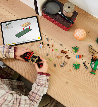 LEGO® Jurassic World - Escape from Raptor 76972 - 285 Parts