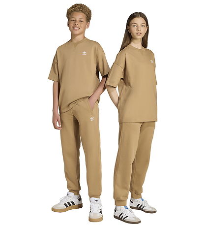 adidas Originals Sweatpants - Pojkvän - Kartong