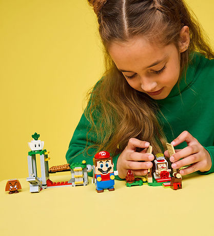 LEGO® Super Mario - Kapten Paddas läger 72040 - 159 Delar