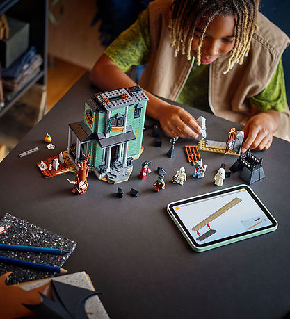 LEGO® Creator - Reimt höll 31167 - 3-in-1 - 736 Partar