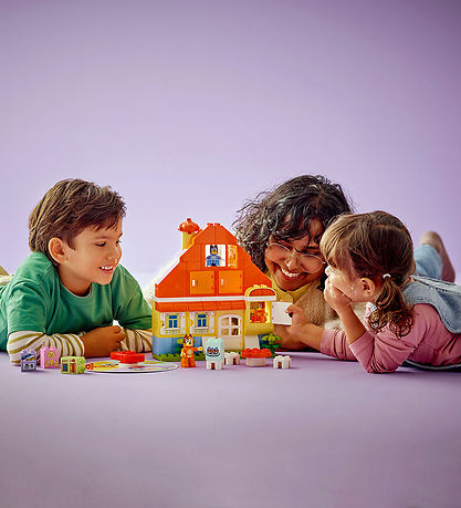 LEGO® DUPLO - Bluey's Family House With Memory Game 10459 - 83 P