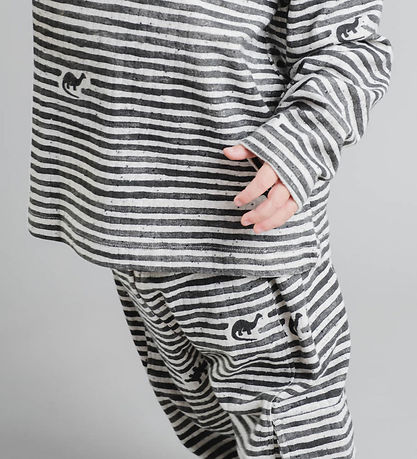 That's Mine Blouse - Rib - Aksel - Mono Dino Stripe
