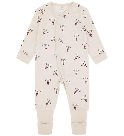 Hust and Claire Nightsuit - HCManu Strong Man - French Oak