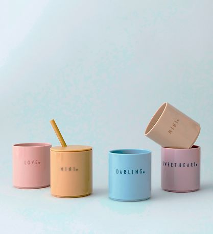Design Letters Cup - Tritan - Favourite - Mustard