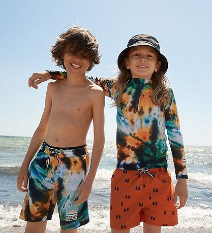 Molo Sund stuttbuxur - UV50+ - Neal - Tie Dye Swim