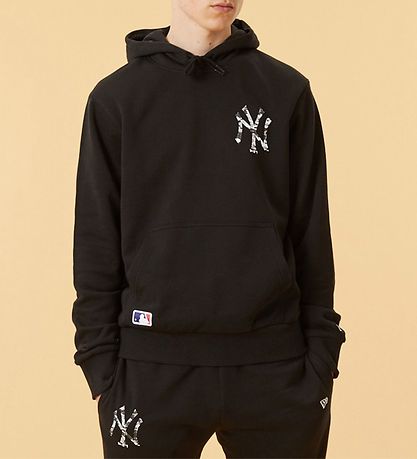 New york yankees black hoodie hotsell