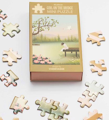 Vissevasse Puzzle Game - Mini - 10x13 cm - Girl On The Bridge