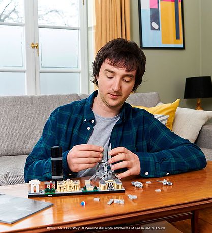 LEGO® Architecture - Paris 21044 - 649 Parts