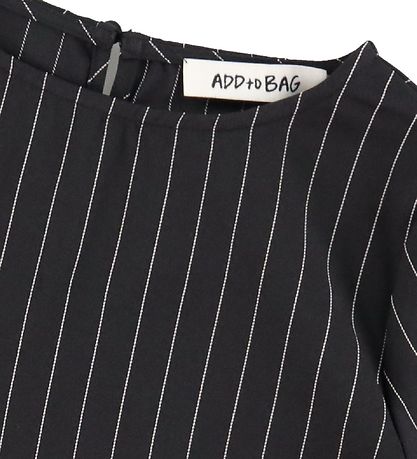 Add to Bag Bluse - Schwarz m. Nadelstreifen