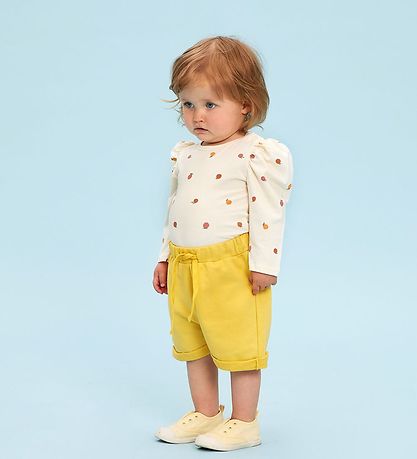 The New Siblings Sweat Shorts - TnsFilimu - Missed Yellow
