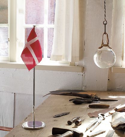 H.C. Andersen Tabell Flagg - 38,5x10 cm - Stål m. Dannebrog