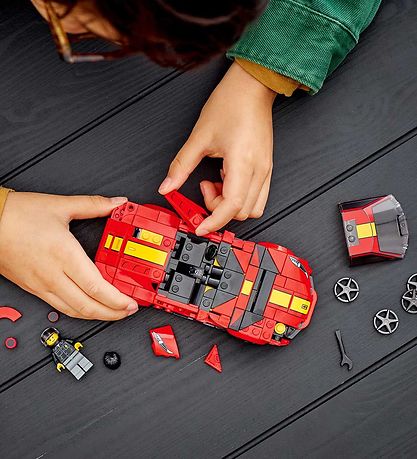 LEGO Speed Mestarit - Ferrari 812 Competizione 76914 - 261 Sett