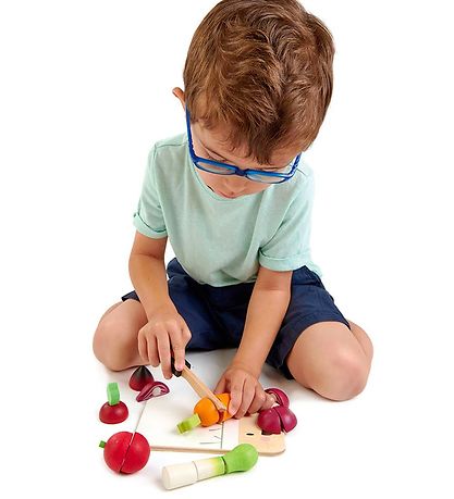 Tender Leaf Wooden Toy - Cutting Board with Vegetables