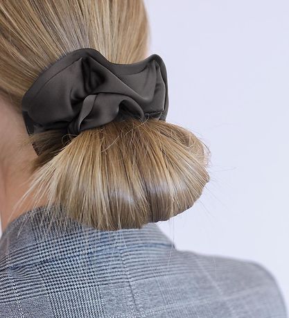 By Str Scrunchie - Anemone - Grey