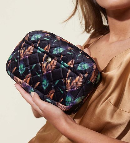 Fan Palm Necessär - Medium+ - Quiltad Velour - Black Hummingbee