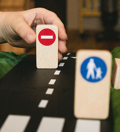 Waytoplay Wooden Toy - Traffic lights & Traffic signs