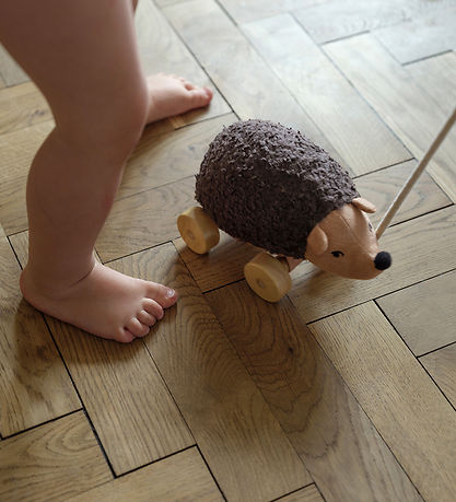 Fabelab Pull Along Toy - Hannah Hedgehog - 20 cm - Chocolate