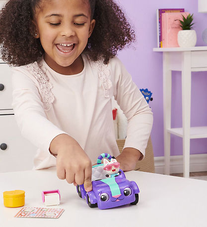 Gabby's Dollhouse Set - Carlita & Pandy Paws Picnic