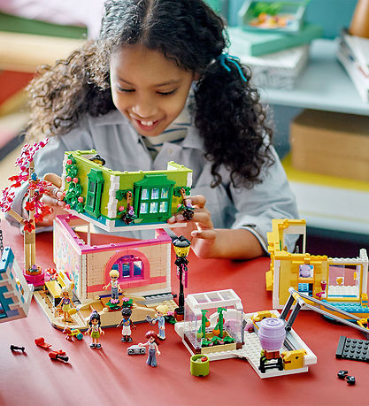 LEGO® Friends - Heartlake City Verkefnahús 41748 - 1513 Partar