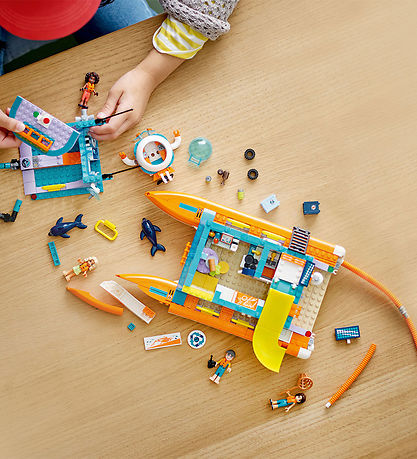 LEGO® Friends - Björgunarbátur 41734 - 717 Partar
