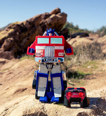 Jada Action Figure Transforming RC Optimus Prime KW CZ