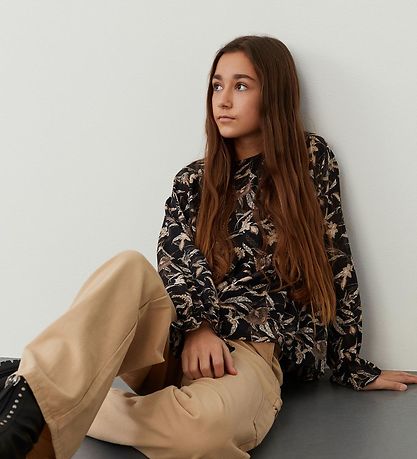 Sofie Schnoor Stelpur Blússa - Svart M. Mynstur