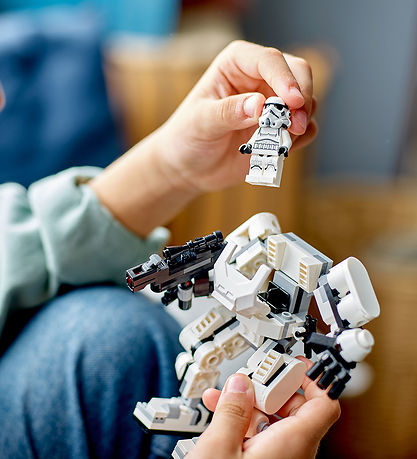 LEGO Star Wars - Stormtrooper mecha 75370 - 138 Onderdelen