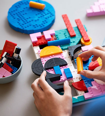 LEGO Kunst - Moderne kunst 31210 - 805 Onderdelen
