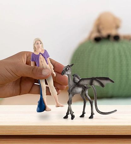 Schleich Harry Potter - Luna Lovegood & Barn Thestral - H: 10.1