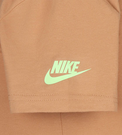 Nike T-shirt - Amber Brown w. Print