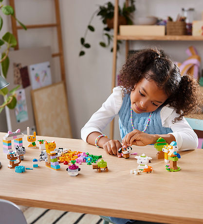 LEGO® Classic+ - Luovat lemmikit 11034 - 450 Osaa